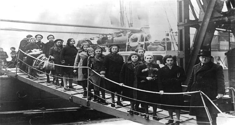 holocaust_blog750x401